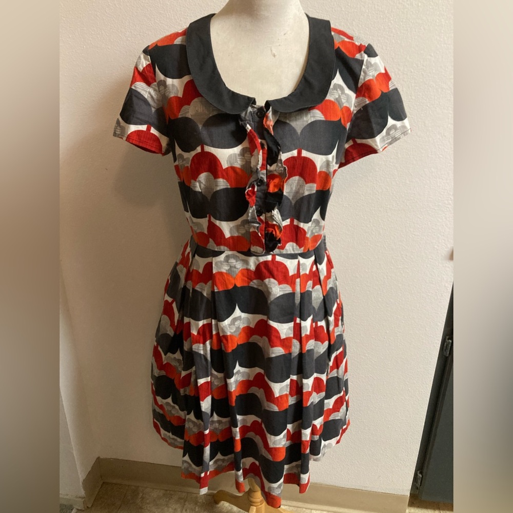Modcloth Gray and Red Patterned Dress